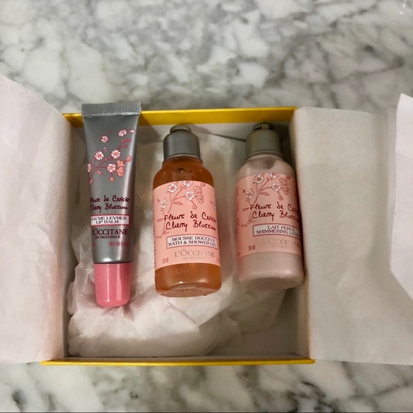 🆕 L’Occitane Cherry Blossom Set! New! - Picture 2 of 6